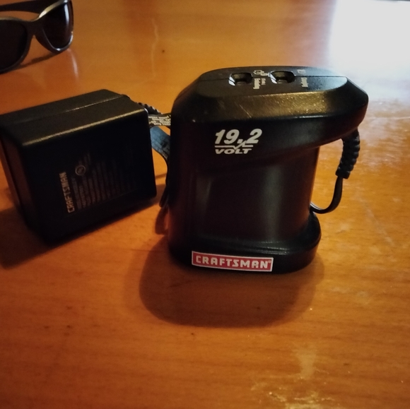 Genuine Craftsman 19.2v Compact Nicd Battery Charger Charging Stand - Picture 3 of 8